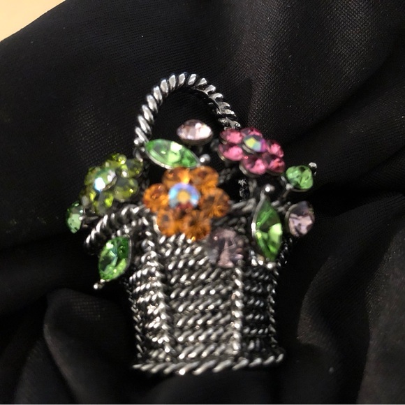 Vintage 1990’s Crystal Rhinestone Flower Pot Brooch By Victorian Trading Co - Picture 2 of 16